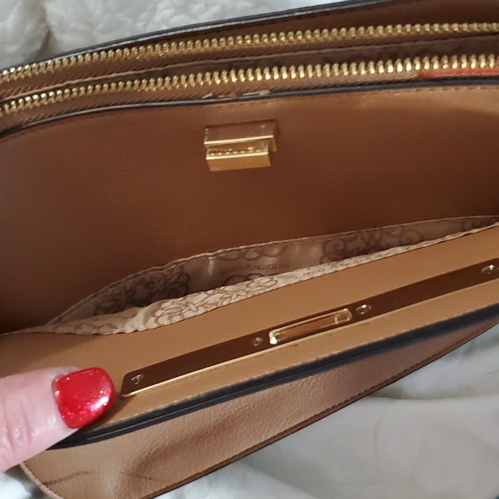Purse - Picture 3 of 5